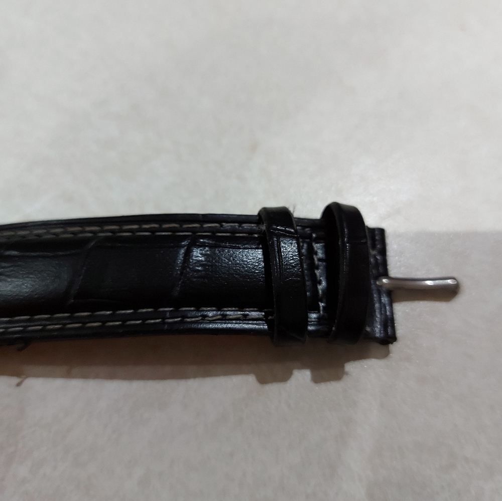 Watch - Picture 4 of 8